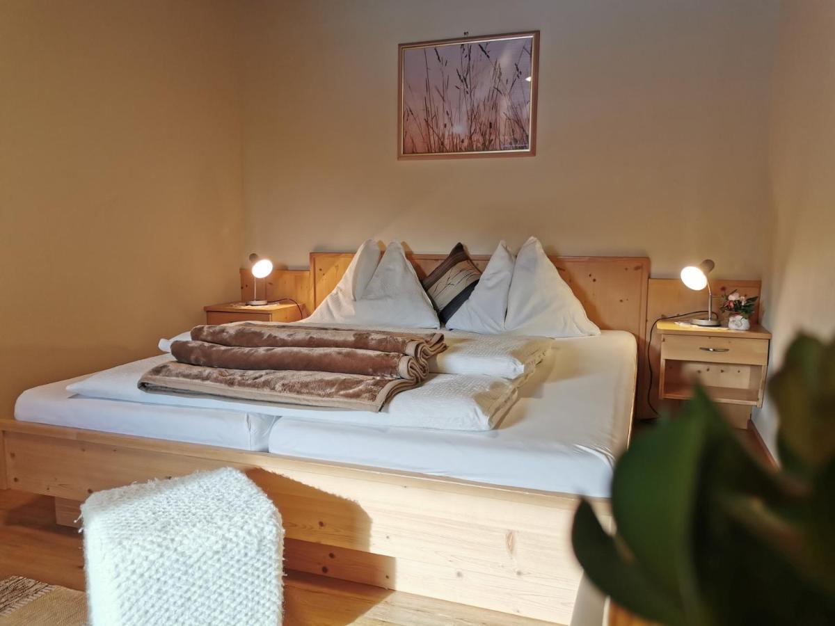 Pension & Ferienwohnung Sonnleiten Gnesau Eksteriør billede